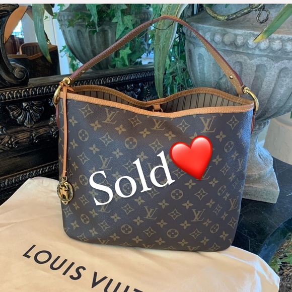 Louis Vuitton Handbags - Gorgeous Louis Vuitton Delightful PM